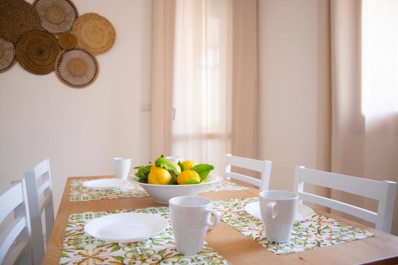 カターニアDonna Agata Houseアパートメント エクステリア 写真
