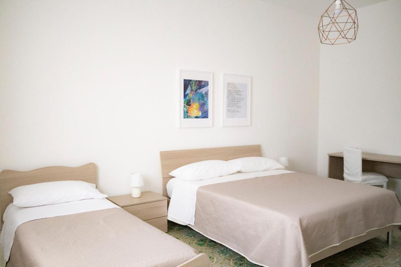 カターニアDonna Agata Houseアパートメント エクステリア 写真